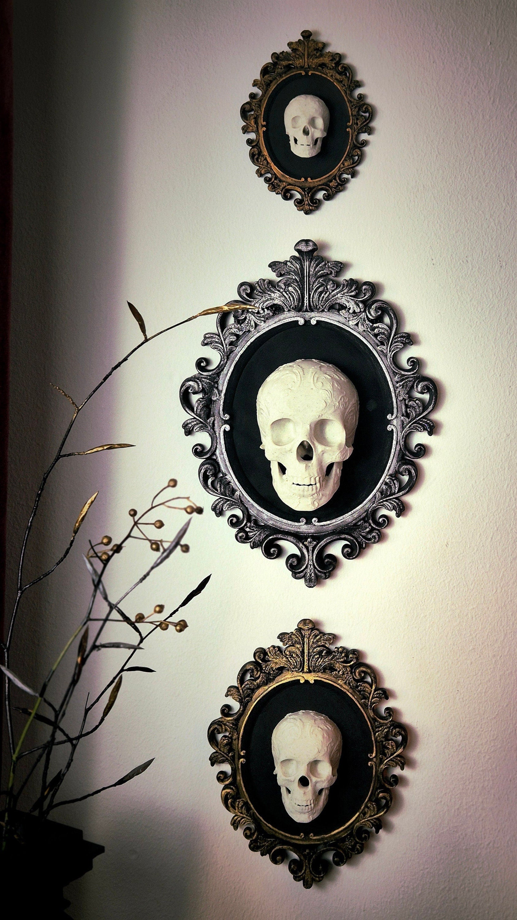 Gothic Victorian Baroque Frame, Human Skull Frame, Gothic Wall Decor, Victorian Wall Art, Goth Wall Gallery, Goth Gift, 3D-PRINTED