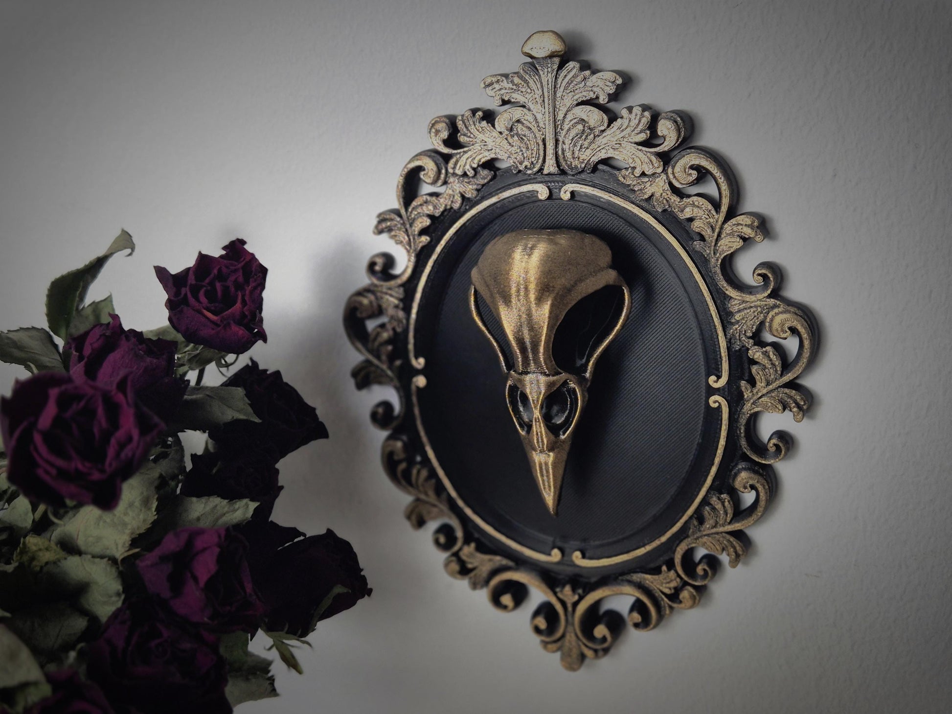 Gothic Victorian Raven Skull Frame "Gabriel", 3D-PRINTED