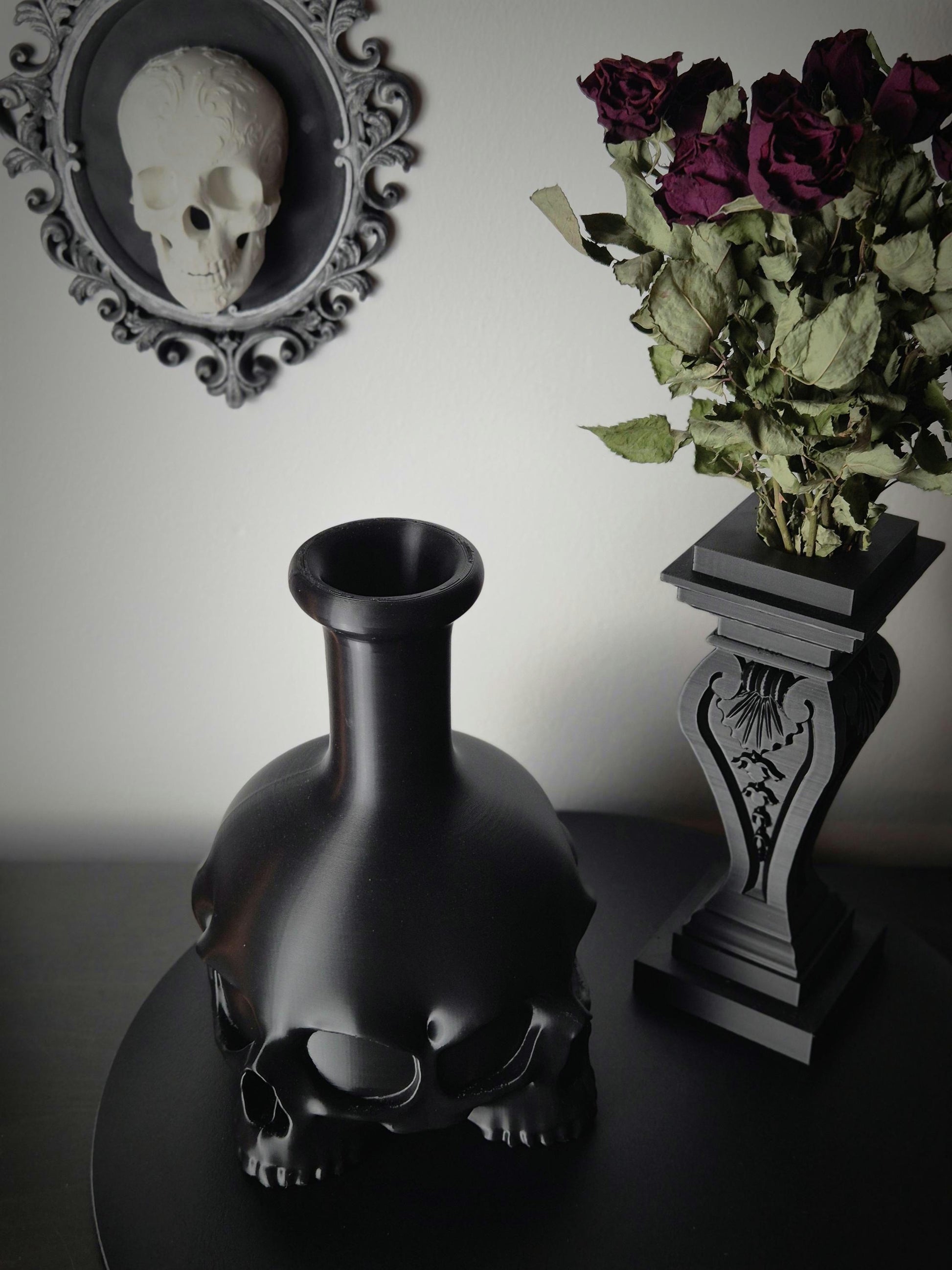 Gothic Vase "4 Skulls of Décadence", Skull Beaker, Gothic Vase, Skull Vase, Vampire Vase, Skull Bottle, Dried Flowers Vase, 3D-PRINTED