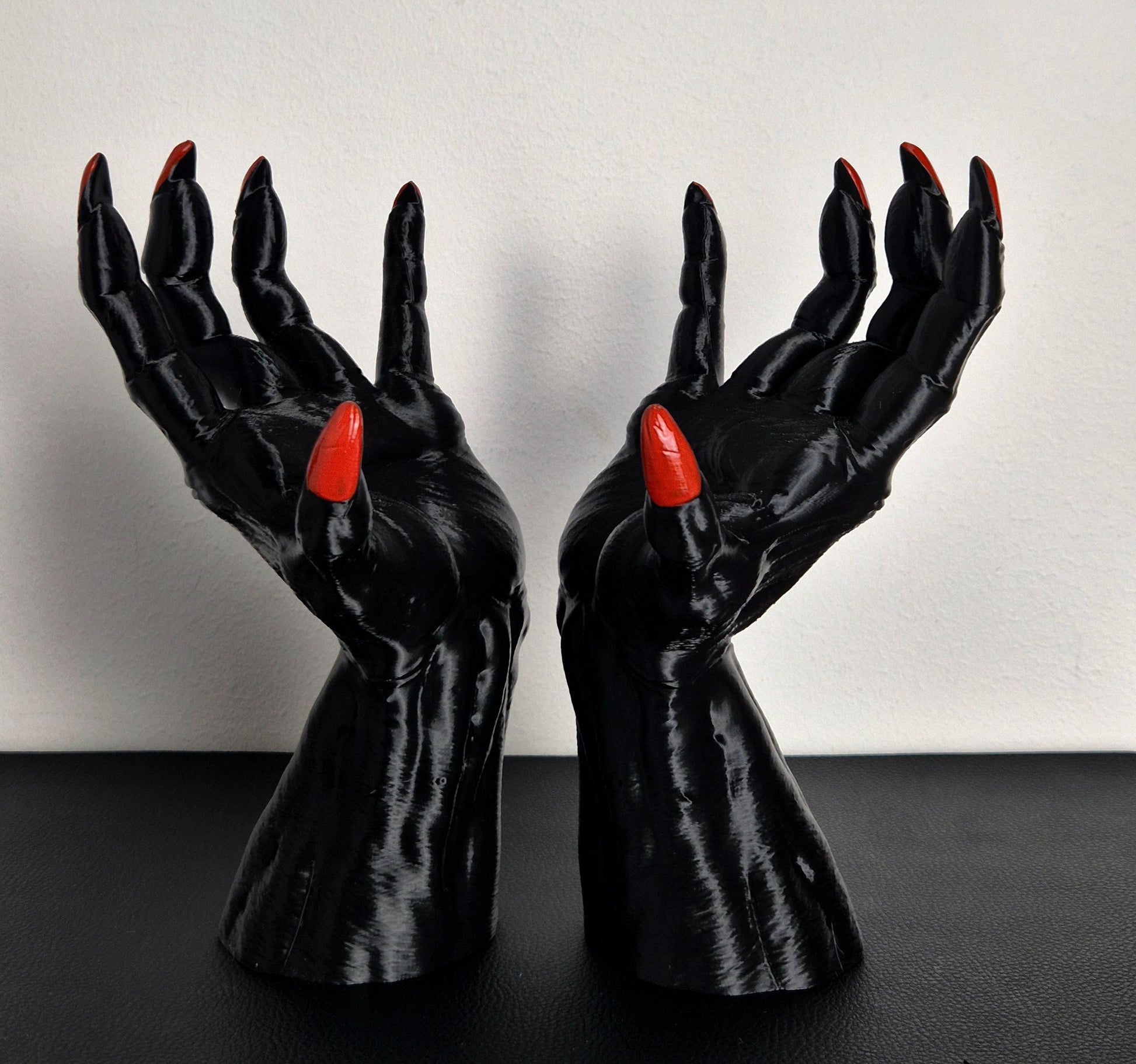 Gothic Jewelry Holder, Vampire Hand, Witch Hand Jewelry Stand, Devil Hand Wall Decor, Gothic Necklace Headphone Holder, Goth Gift, 3D-PRINT