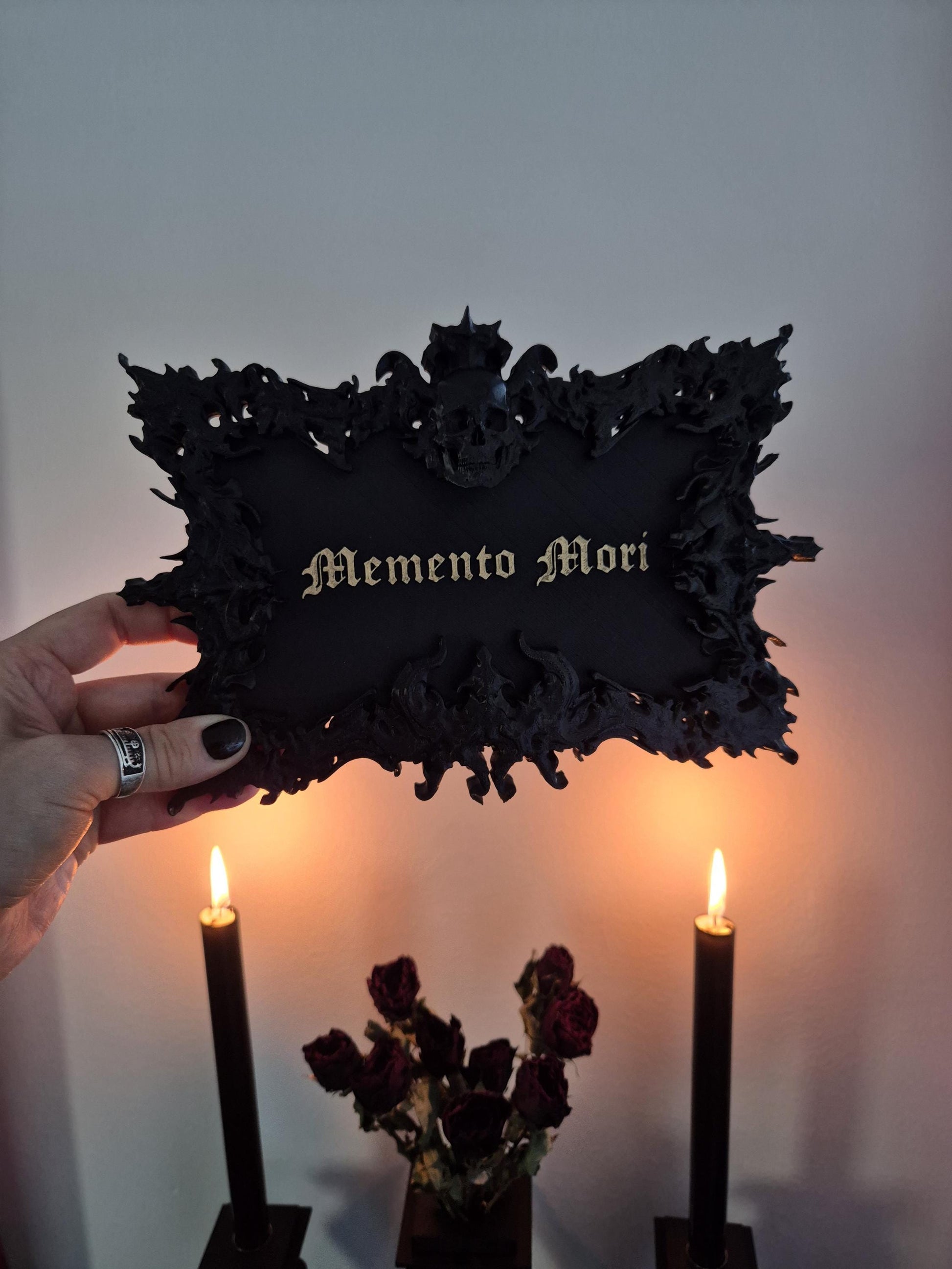 Gothic Wall Sign "Memento Mori", Wall Plaque, Gothic Wall Art, Gothic Gallery Wall, Wall Hanging, Gothic Wall, 3D-PRINTED
