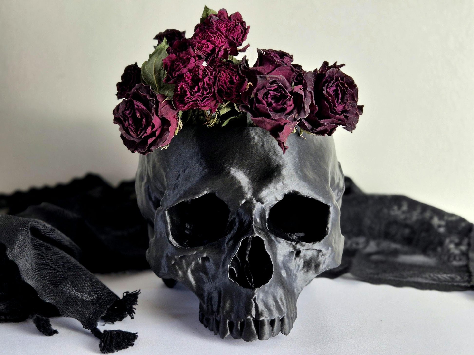 Human Skull Plant Pot – Gothic Skull Vase, Skull Bowl for Dried Flowers, Halloween Decor, Macabre Storage Container, Oddities Gift, 3D-PRINT