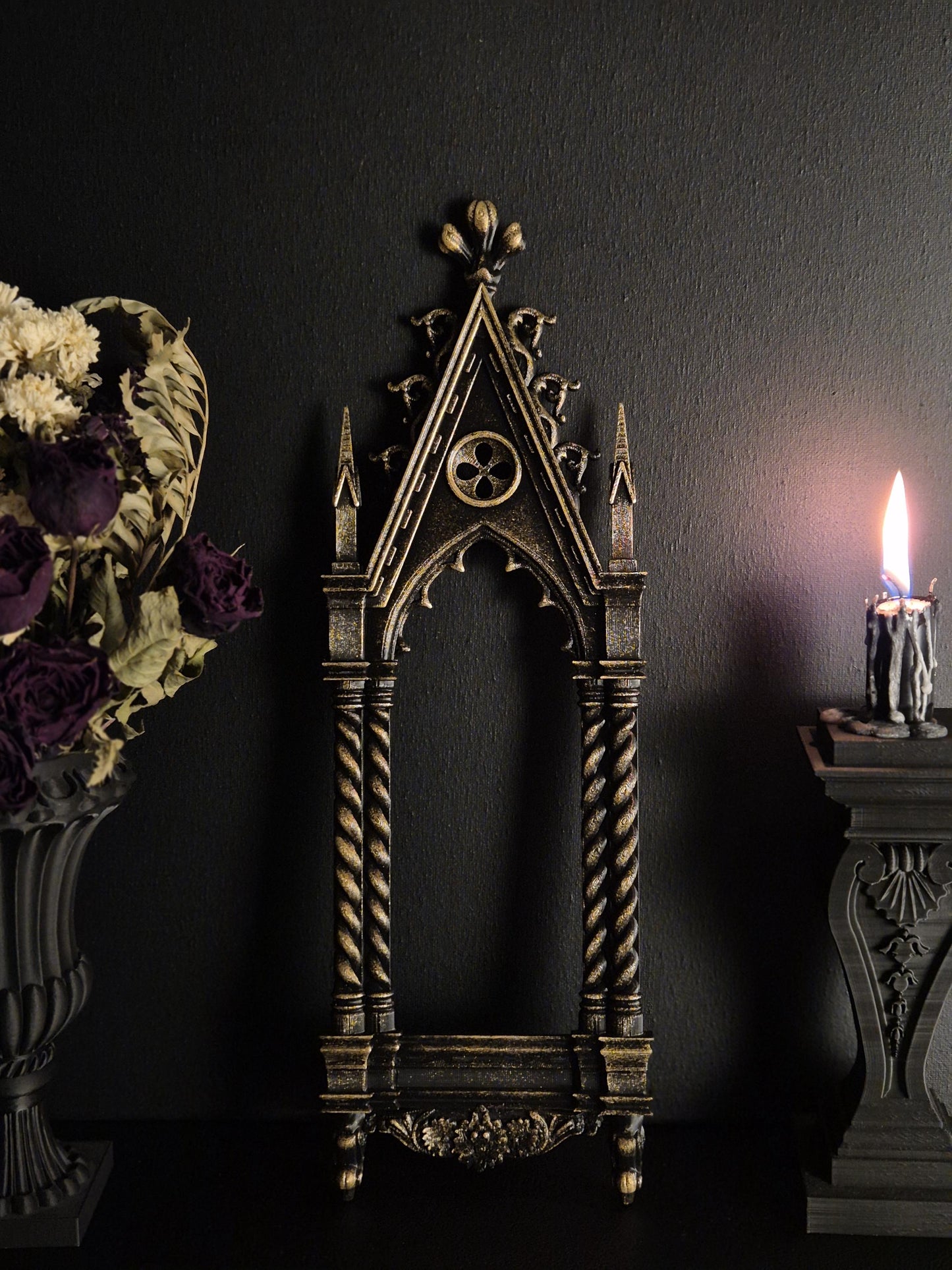 Gothic Cathedral Arch Wall Frame – 3D Printed Window Frame | Gothic Decor, Black or Hand Painted Gold/Silver | Gothic Revival Shelf Accent