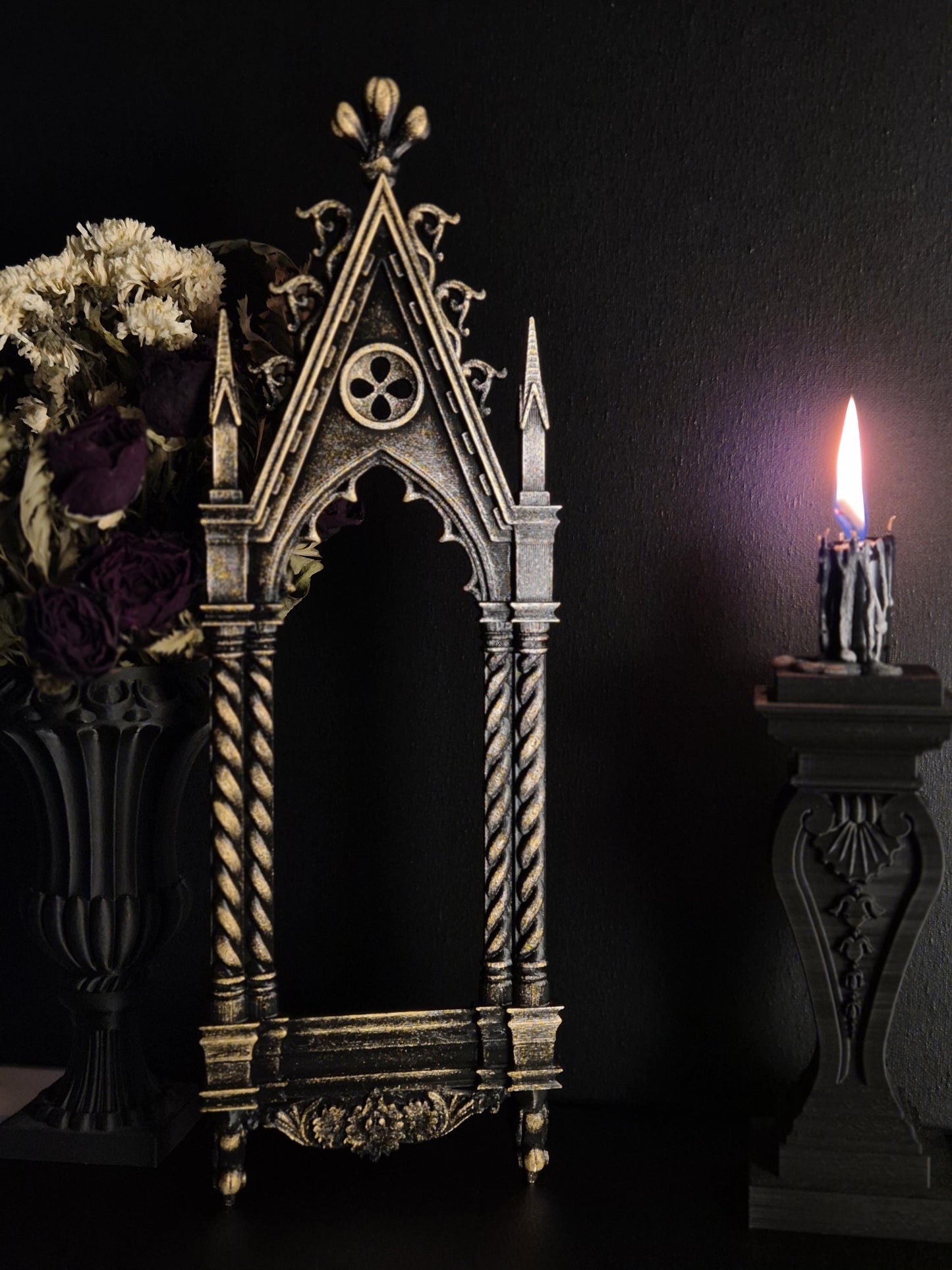 Gothic Cathedral Arch Wall Frame – 3D Printed Window Frame | Gothic Decor, Black or Hand Painted Gold/Silver | Gothic Revival Shelf Accent