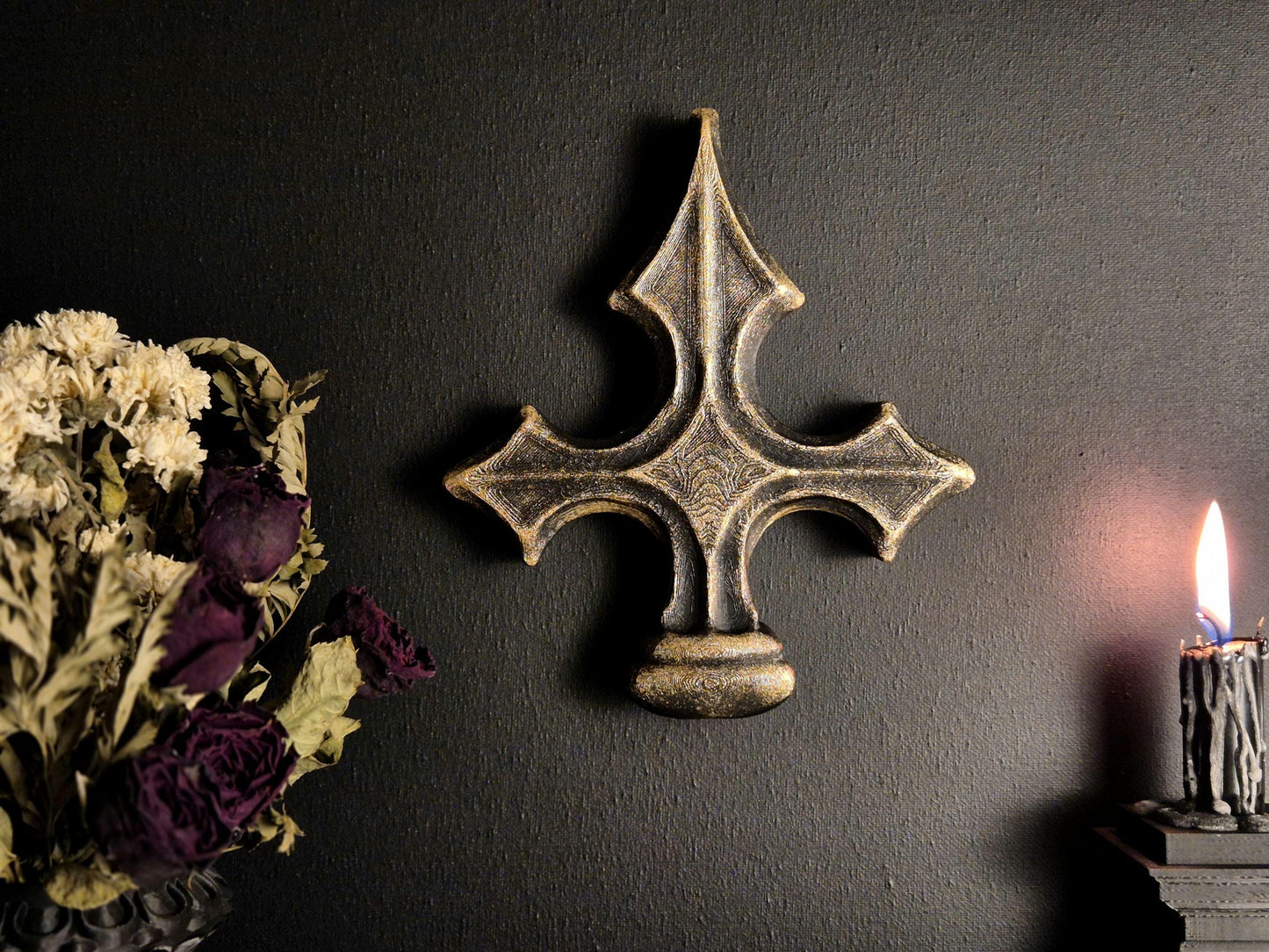 Gothic Cross Wall or Shelf Decor – 3D Printed Cathedral Accent | Gothic Gallery Wall Filler | Black or Hand-Painted Gold/Silver