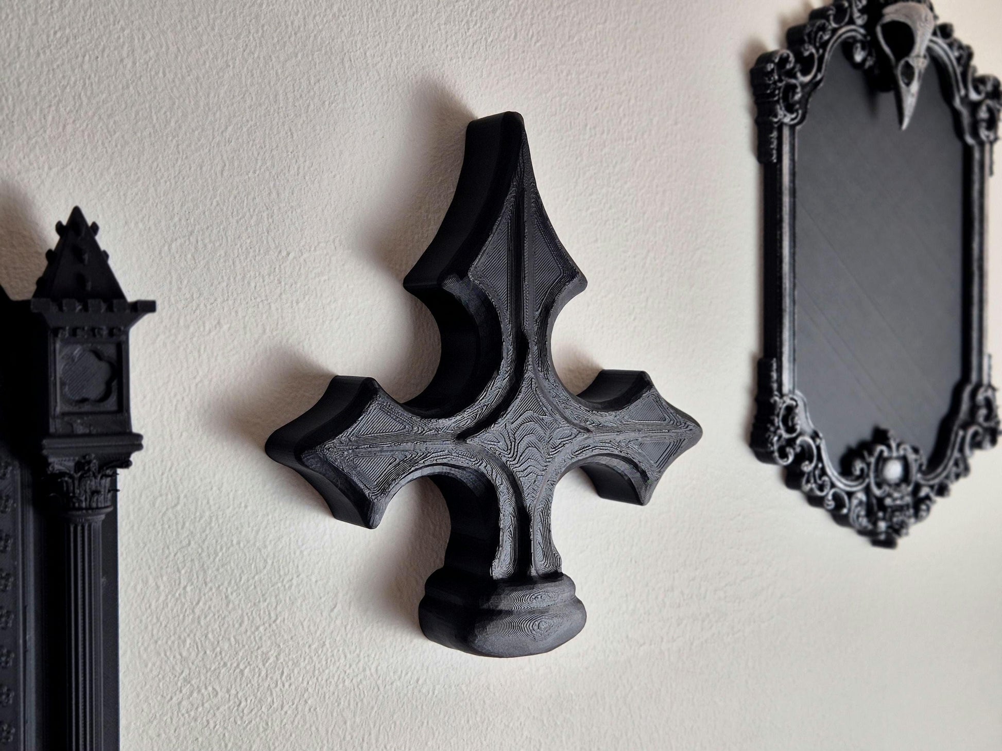 Gothic Cross Wall or Shelf Decor – 3D Printed Cathedral Accent | Gothic Gallery Wall Filler | Black or Hand-Painted Gold/Silver