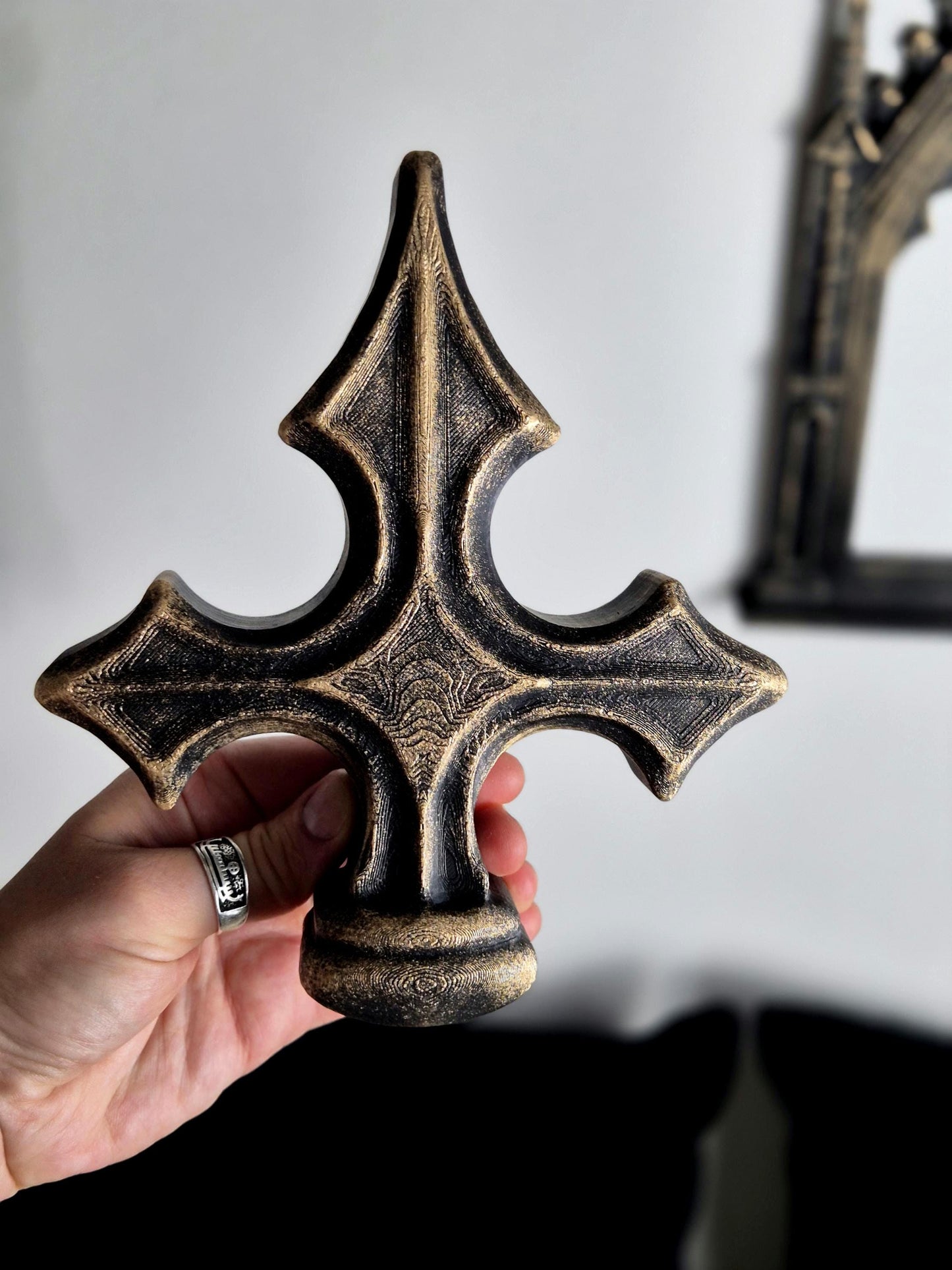 Gothic Cross Wall or Shelf Decor – 3D Printed Cathedral Accent | Gothic Gallery Wall Filler | Black or Hand-Painted Gold/Silver