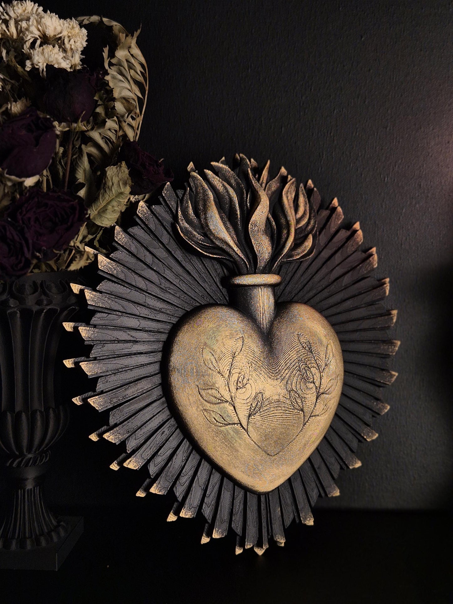 Sacred Heart Gothic Wall Plaque – 3D Printed Dark Religious Decor | Gothic Home Altar Decoration | Black, Gold or Silver Finish