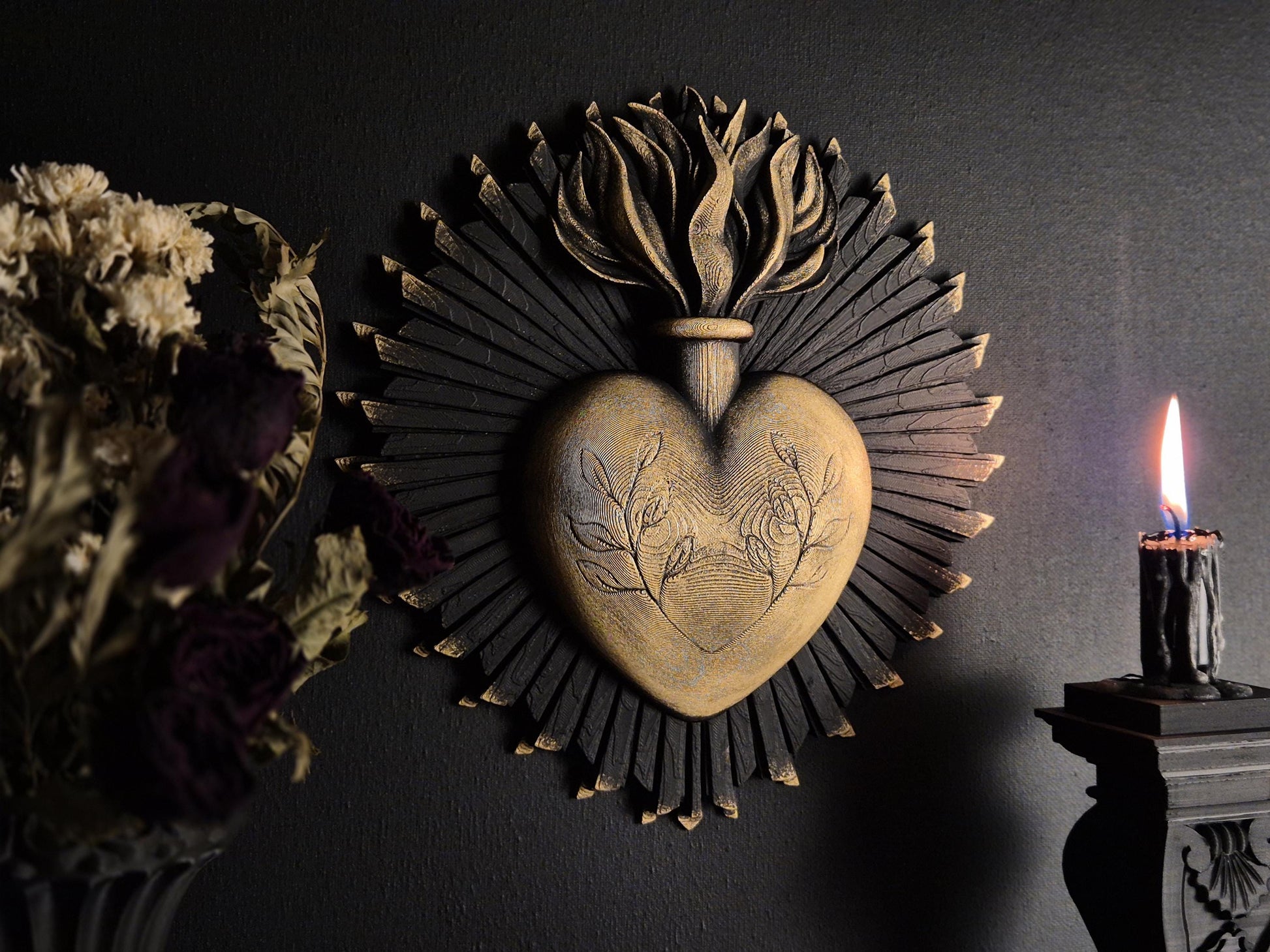 Sacred Heart Gothic Wall Plaque – 3D Printed Dark Religious Decor | Gothic Home Altar Decoration | Black, Gold or Silver Finish