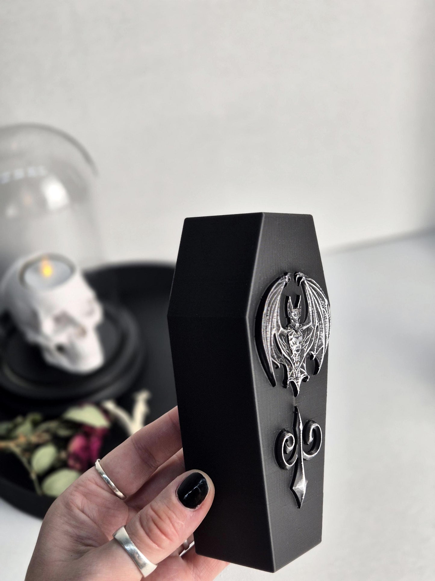 Gothic Coffin Vase with Bat – 3D Printed Goth Witchy Home Decor, Dark Home Decor, Occult Halloween Decoration, Vampire Gothic Gift