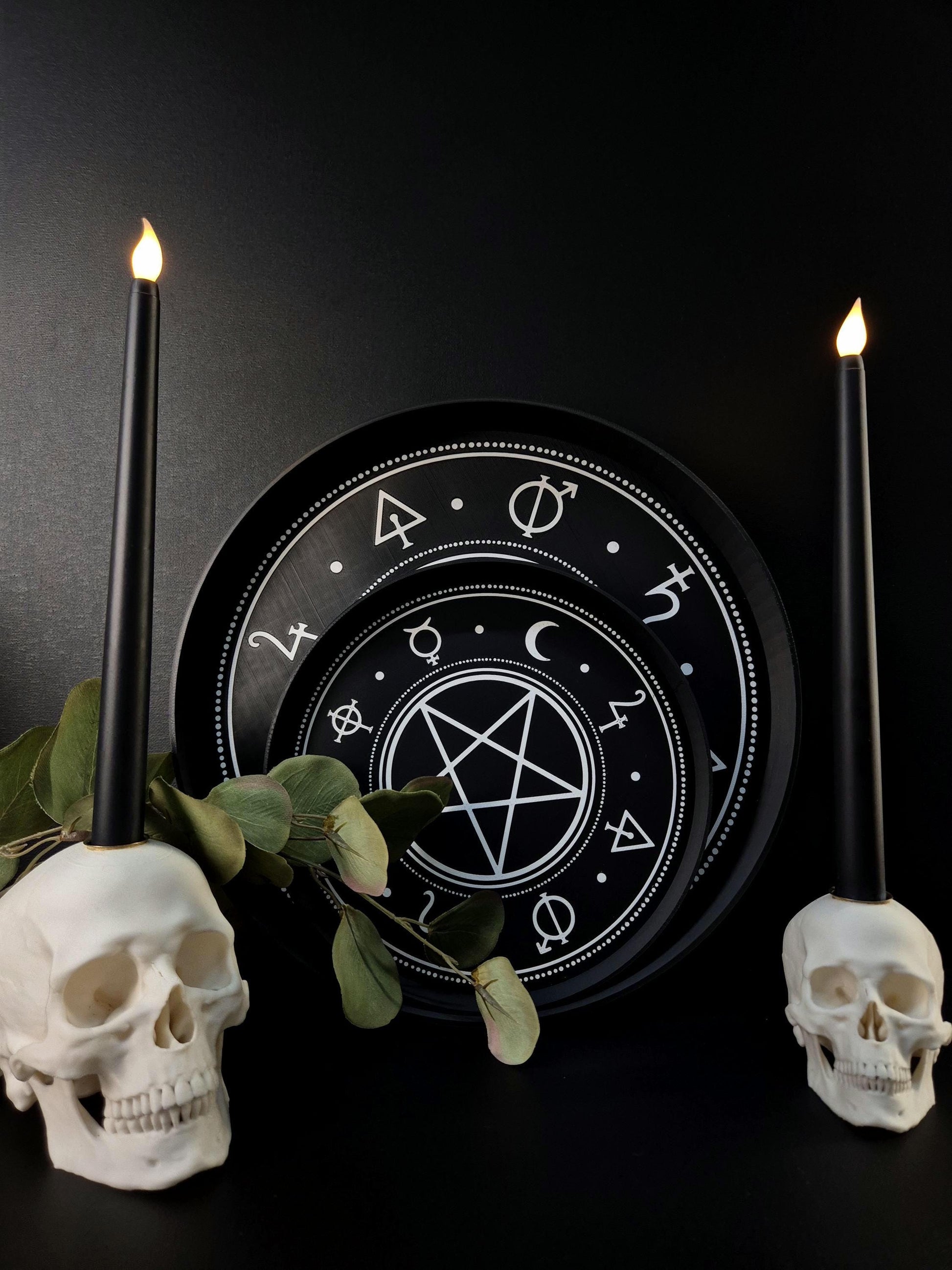 Gothic Pentagram Tray with Occult Symbols – 3D Printed Witchcraft Altar Organiser, Black Round Tray, Dark Home Decor, Wiccan Gift
