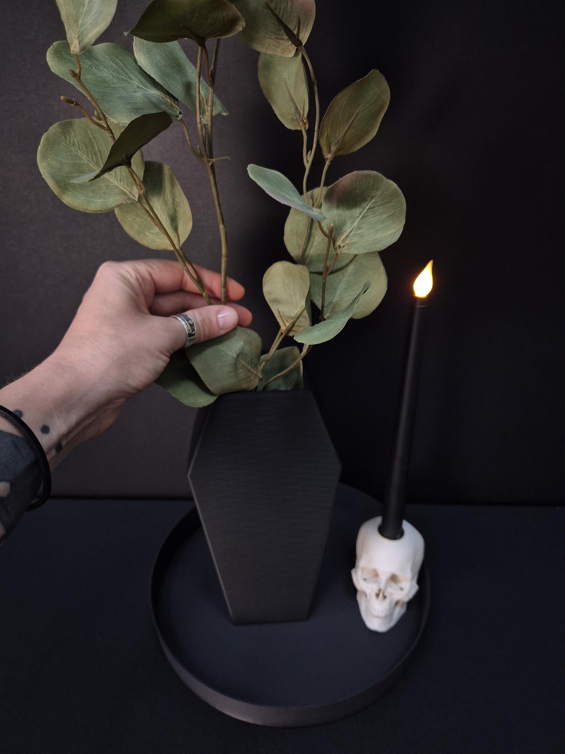 Coffin Vase for Dried Flowers – Gothic Black Vase, 3D Printed Witchy Home Decor, Halloween Centerpiece, Alternative Gothic Gift