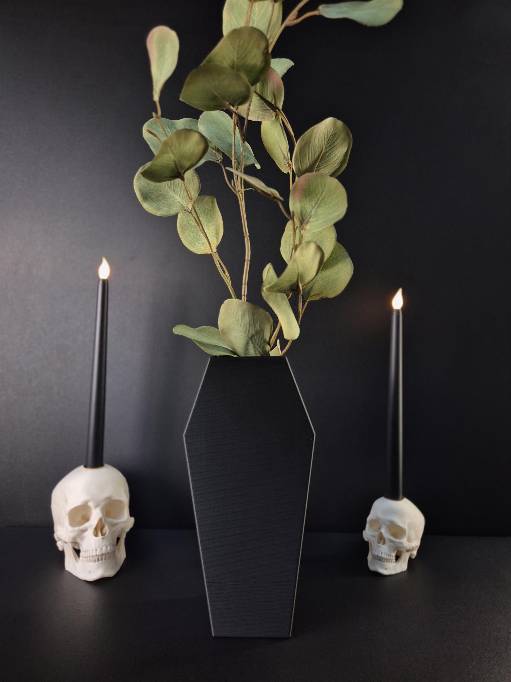 Coffin Vase for Dried Flowers – Gothic Black Vase, 3D Printed Witchy Home Decor, Halloween Centerpiece, Alternative Gothic Gift