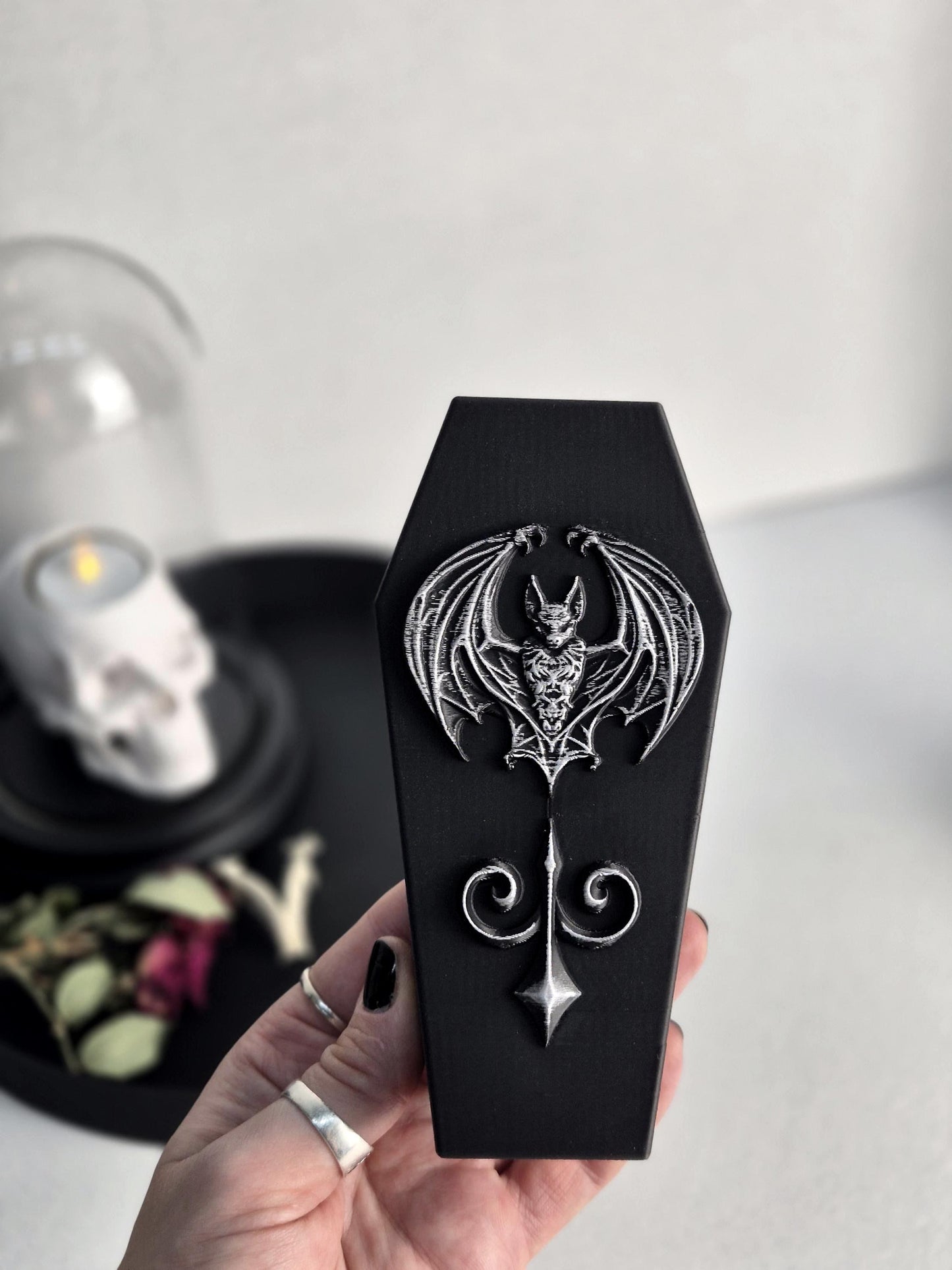 Gothic Coffin Vase with Bat – 3D Printed Goth Witchy Home Decor, Dark Home Decor, Occult Halloween Decoration, Vampire Gothic Gift