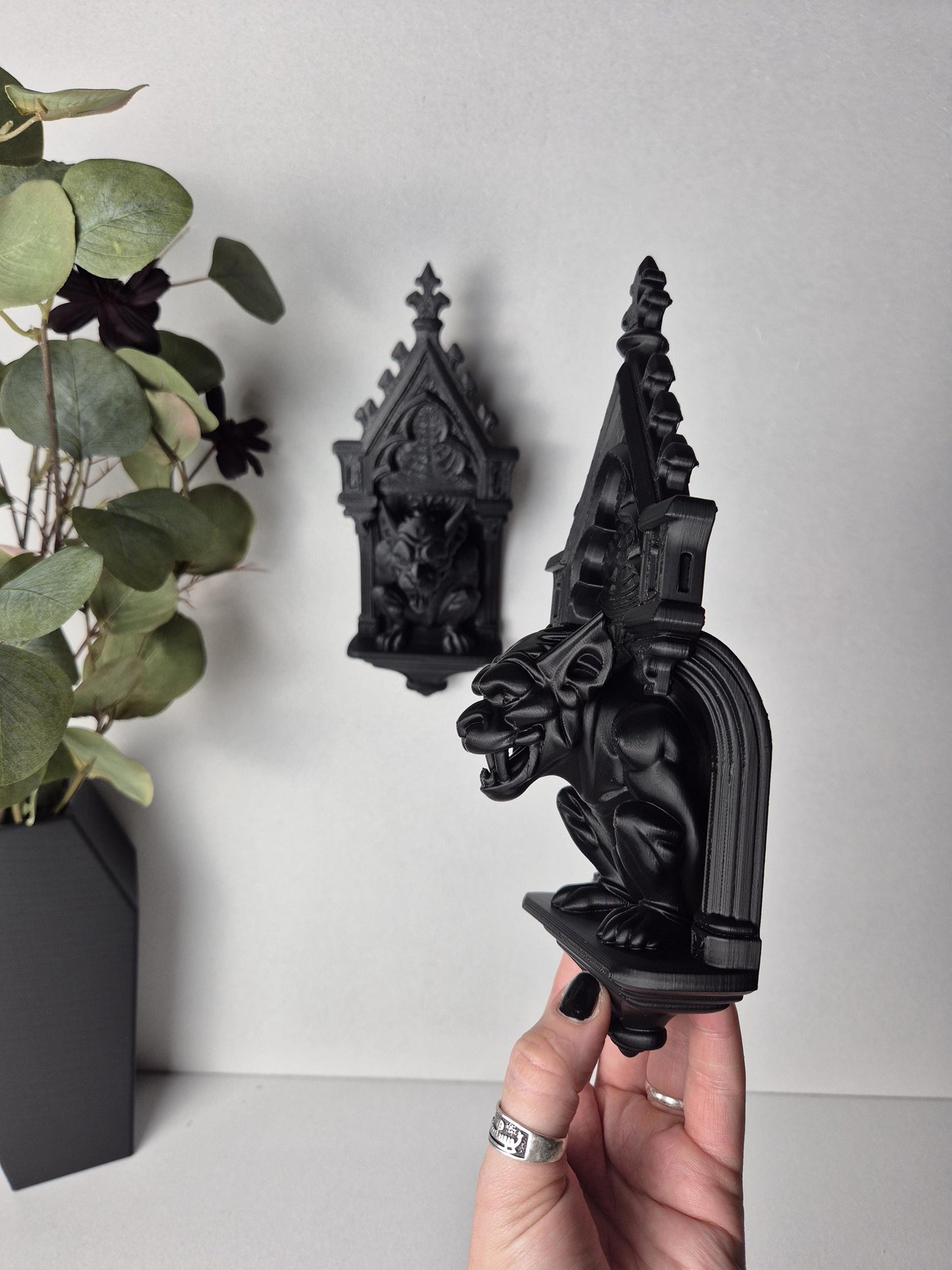 Gothic Gargoyle Wall Corbel – Medieval Chimera Bracket, 3D-Printed Gothic Sculpture, Medieval Wall Art, Gothic Wall Hanging, Gothic Gift