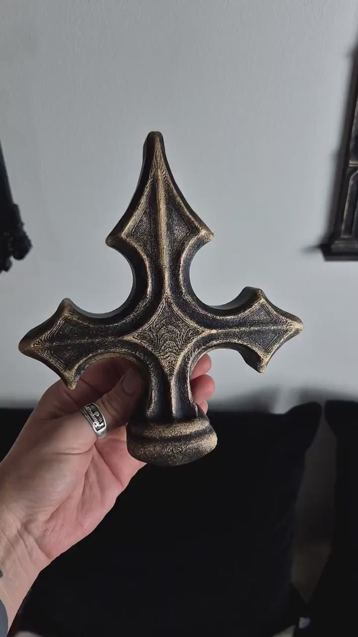 Gothic Cross Wall or Shelf Decor – 3D Printed Cathedral Accent | Gothic Gallery Wall Filler | Black or Hand-Painted Gold/Silver