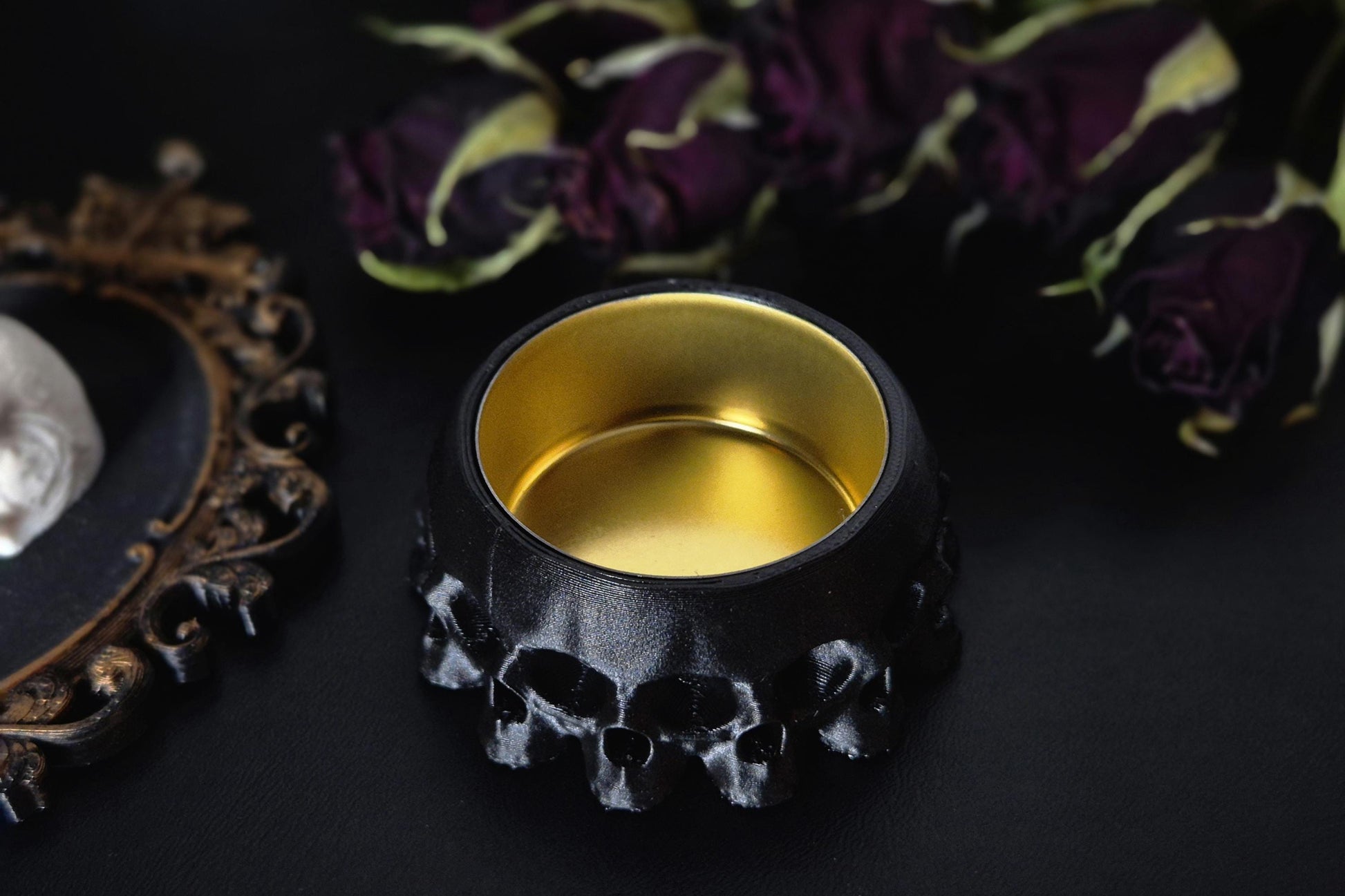 Gothic Tea Light Candle Holder "13 Skulls", Skull Candle Holder, Gothic Skull Tealight Candle Holder, Goth Gift, 3D-PRINTED