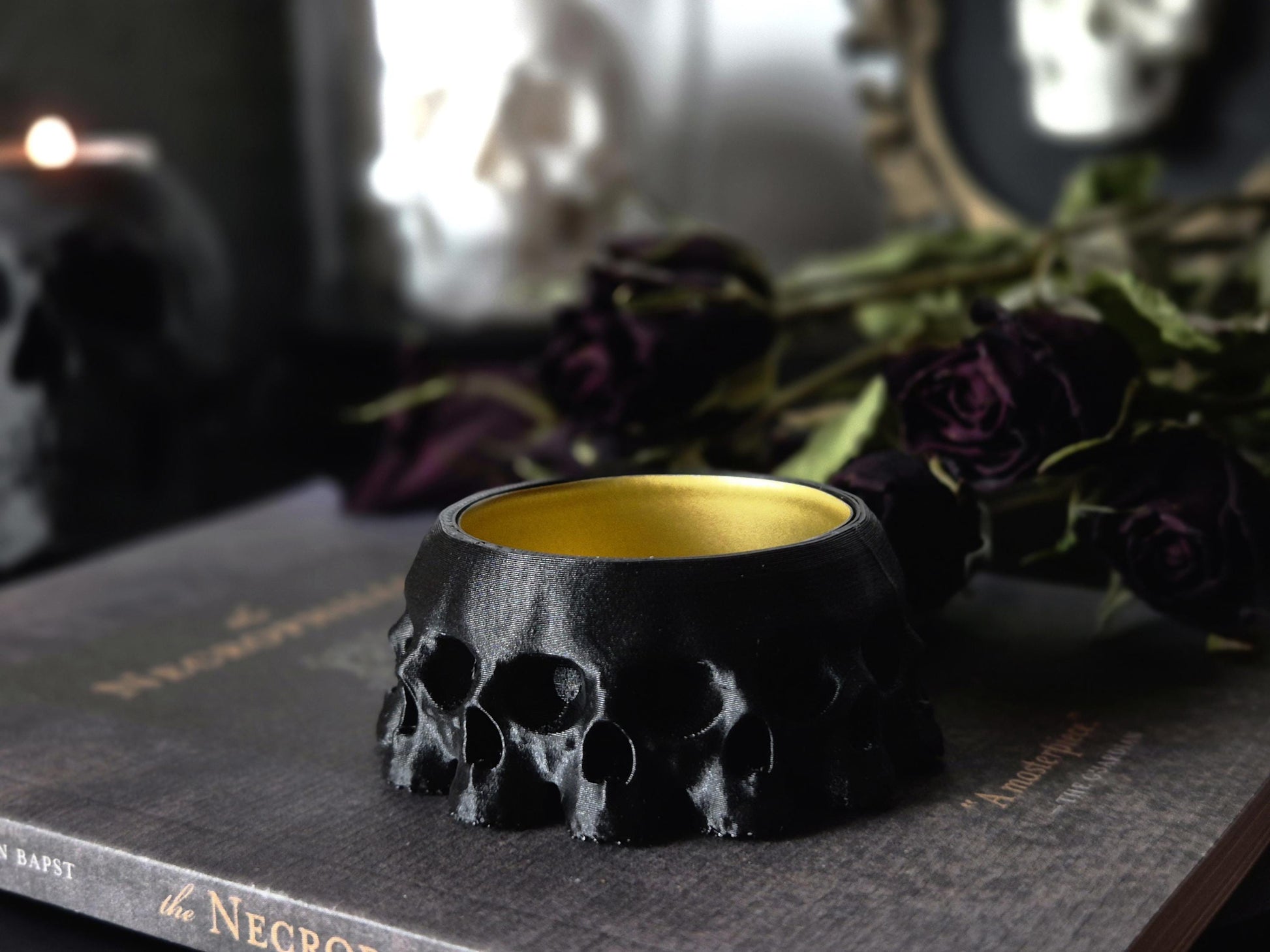 Gothic Tea Light Candle Holder "13 Skulls"