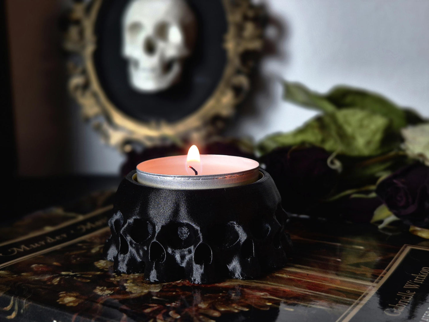 Gothic Tea Light Candle Holder "13 Skulls"