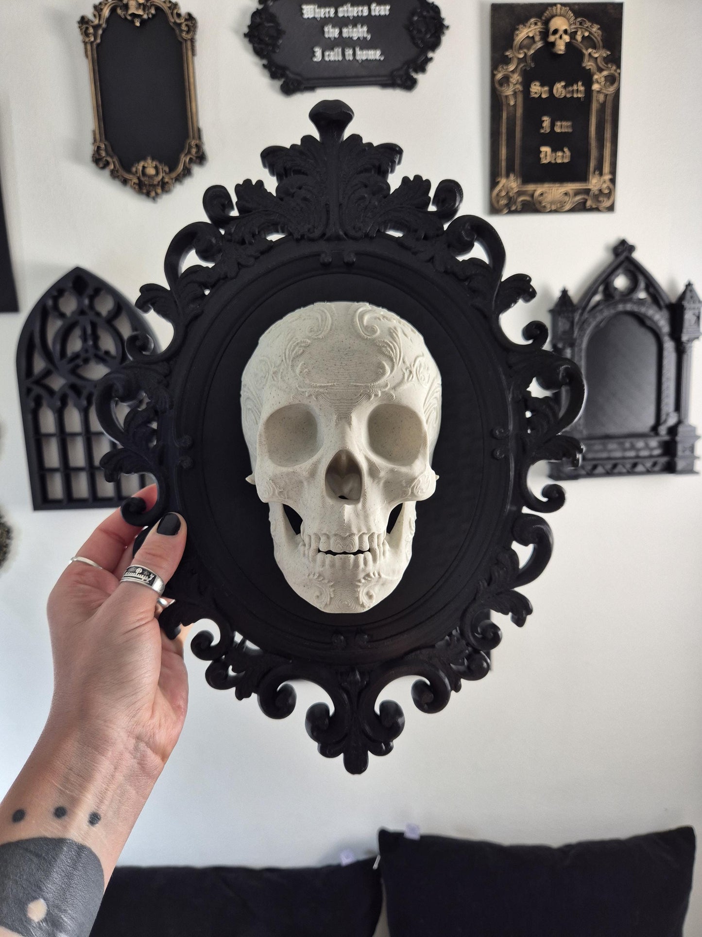 Gothic Victorian Frame "Dorian"