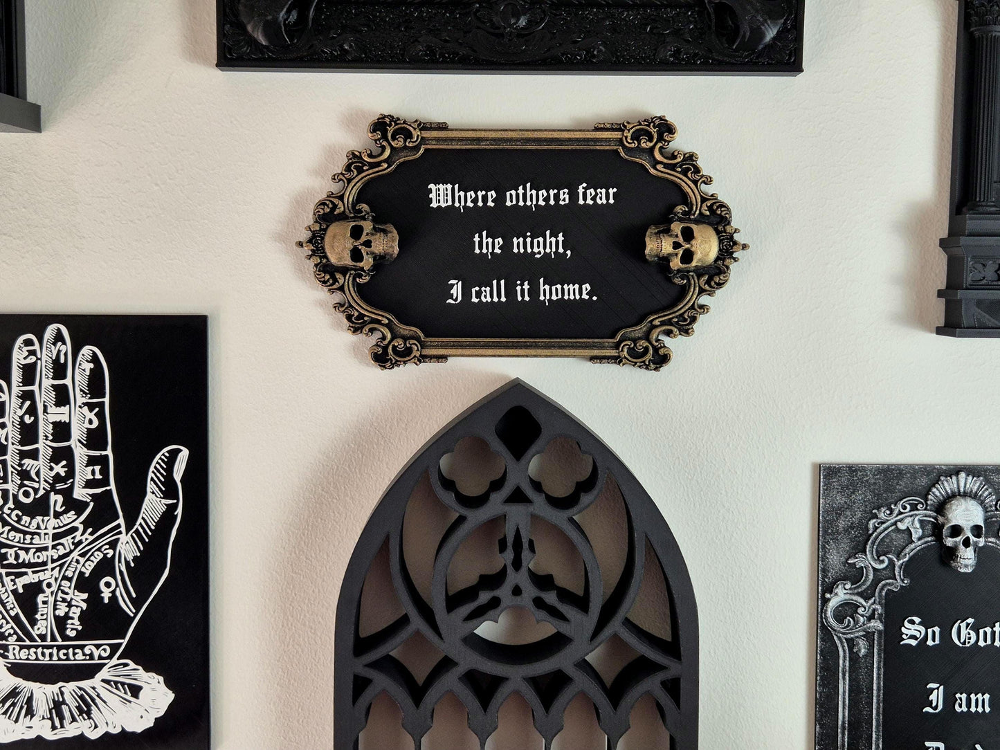 Vampire Wall Plaque “Gothic Home”
