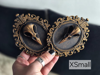 Gothic Victorian Raven Skull Frame "Gabriel"