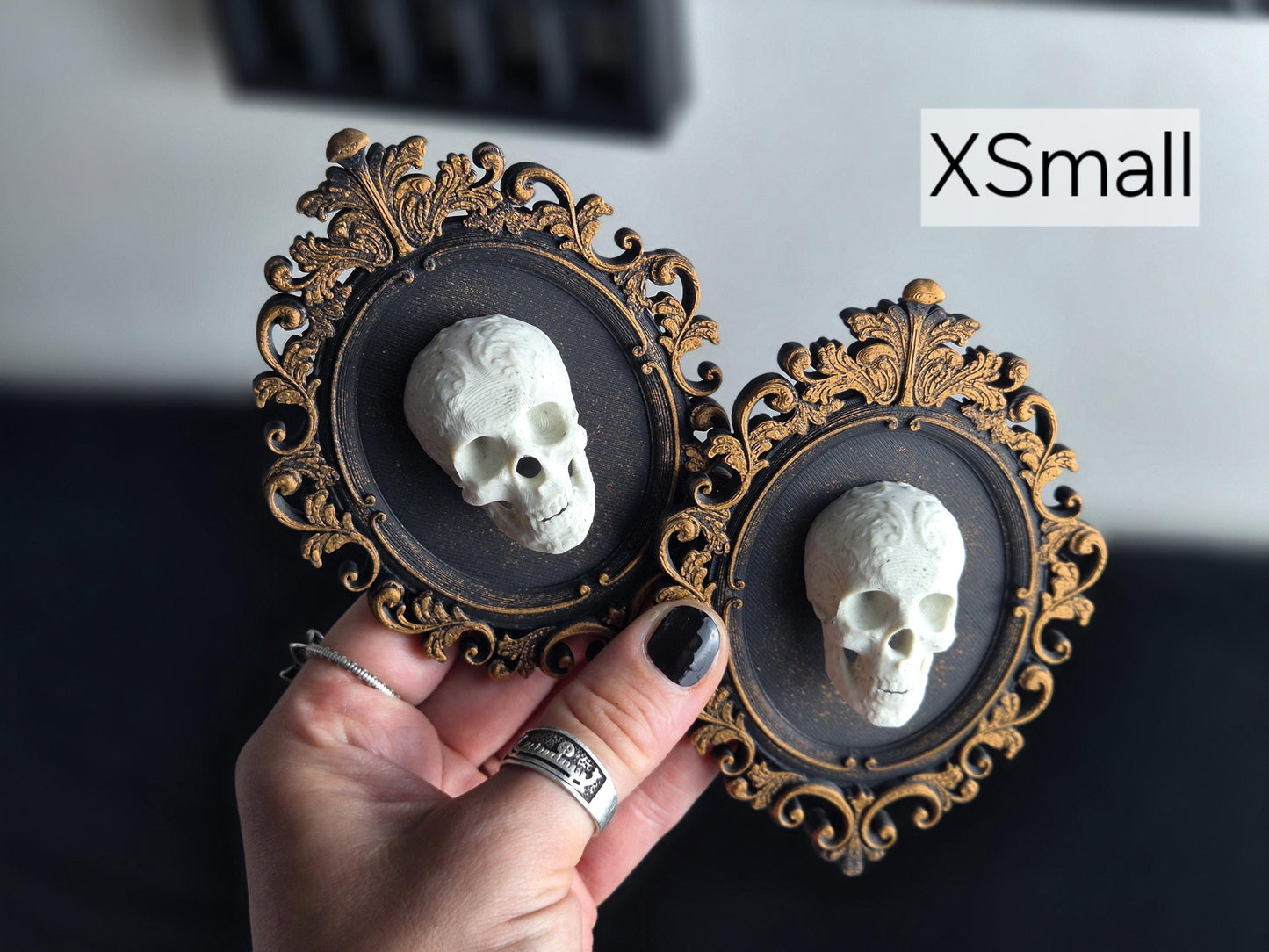 Gothic Victorian Frame "Dorian"