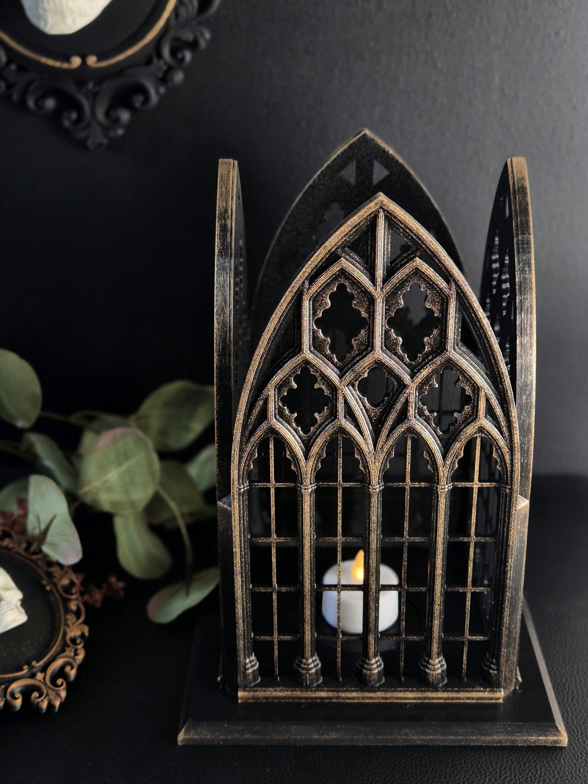 Gothic Window Lantern "Santa Lucia"