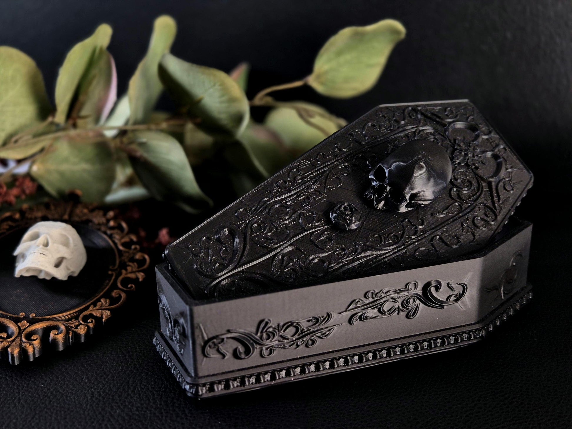 Coffin Box "A Rose for the Dead"