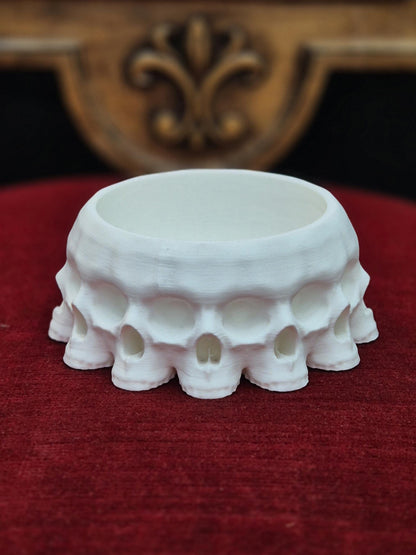 Gothic Bowl "13 Skulls"