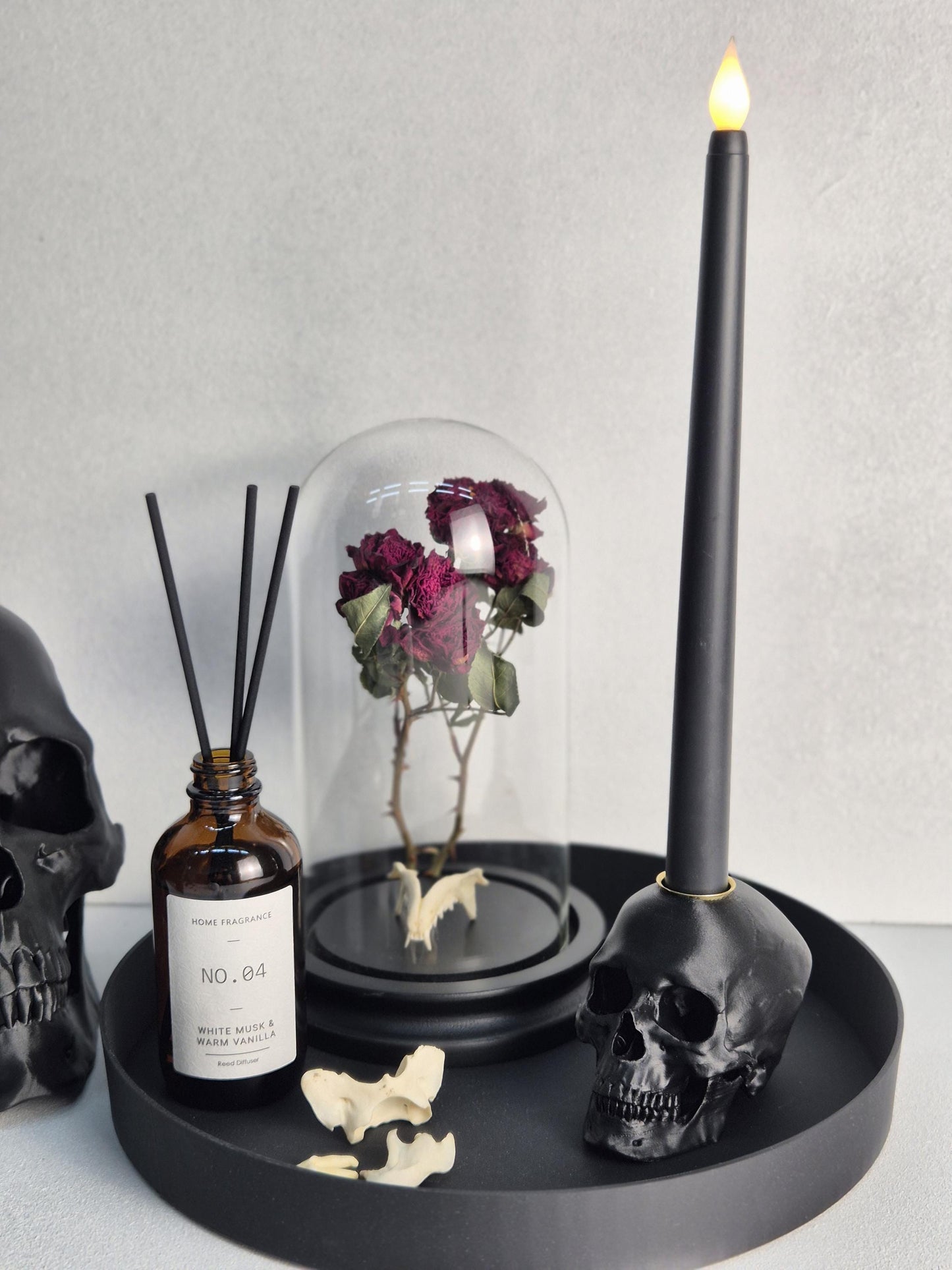 Skull Candlestick Holder "Morte"