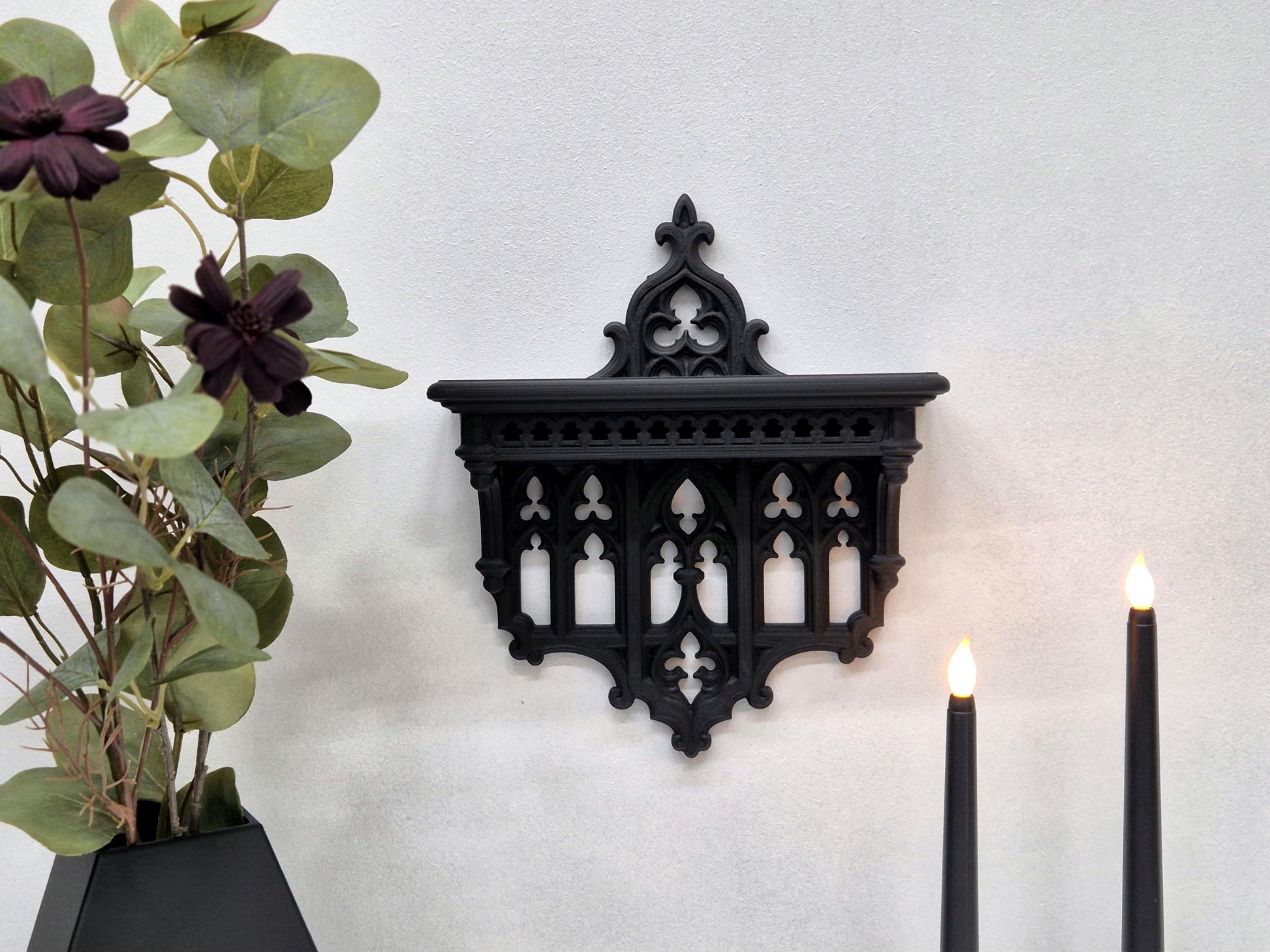 Elegant Victorian Wall Shelf