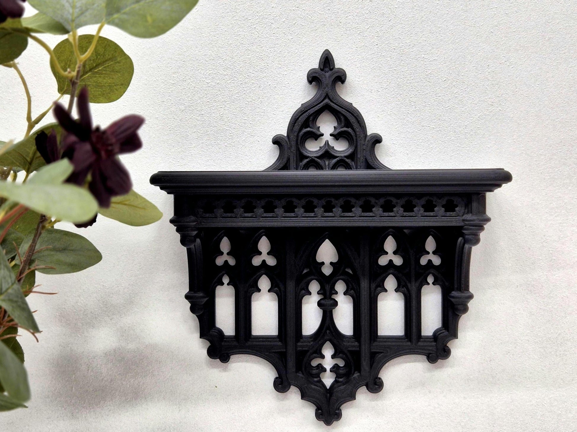 Elegant Victorian Wall Shelf
