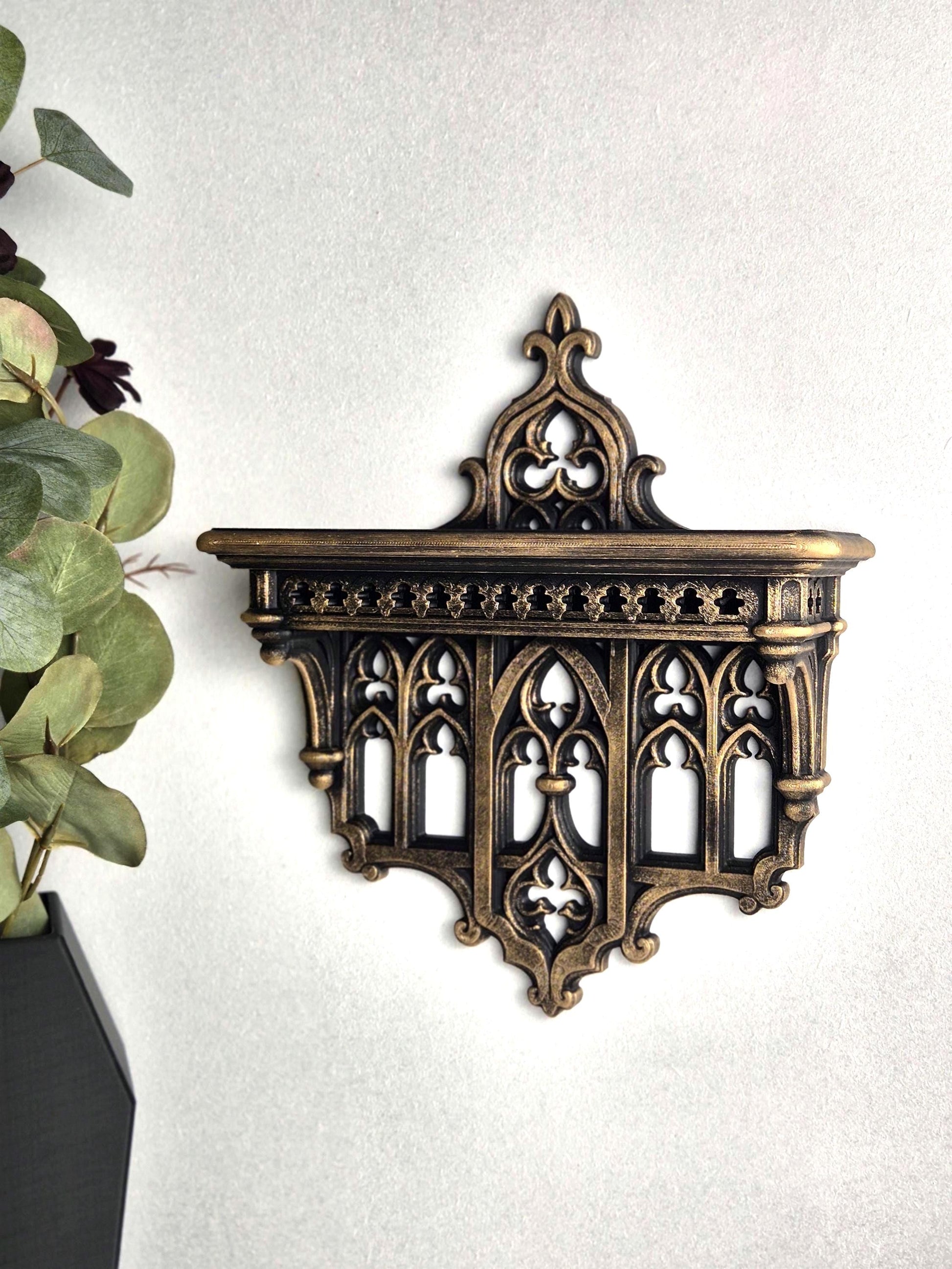 Elegant Victorian Wall Shelf