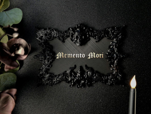 Gothic Wall Sign "Memento Mori"