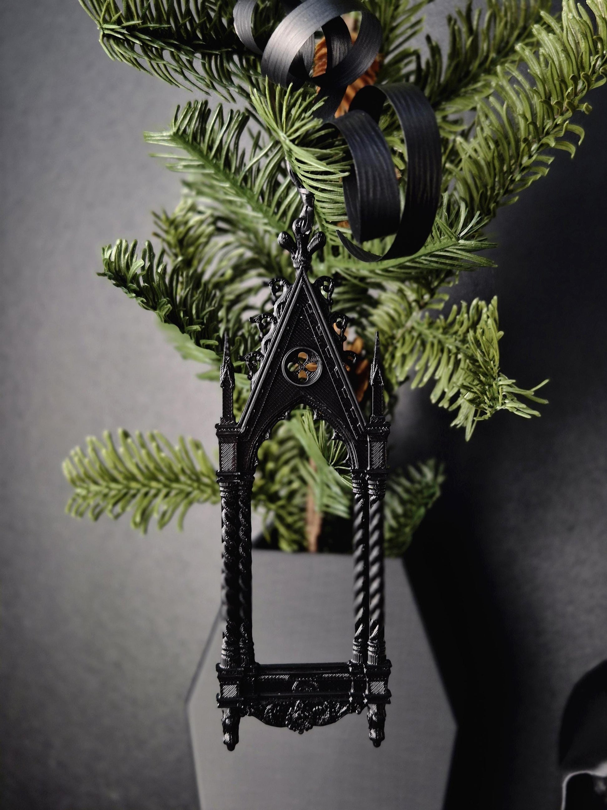 Cathedral Arch Christmas Ornament (Set of 4)