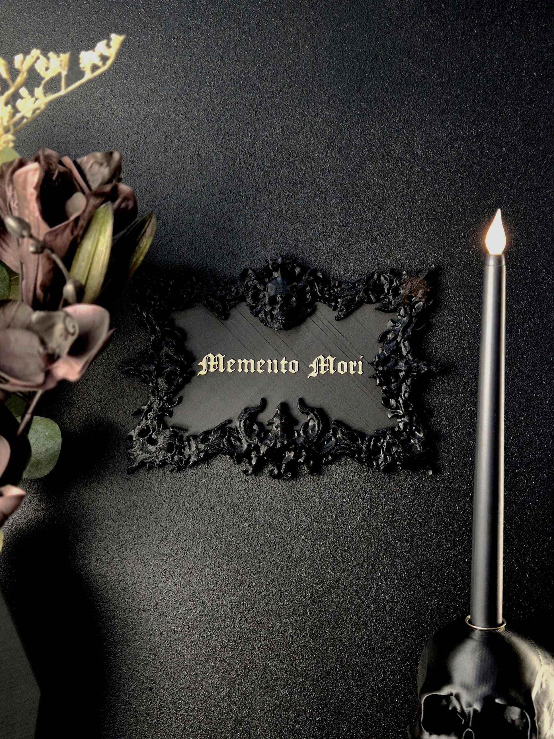 Gothic Wall Sign "Memento Mori"