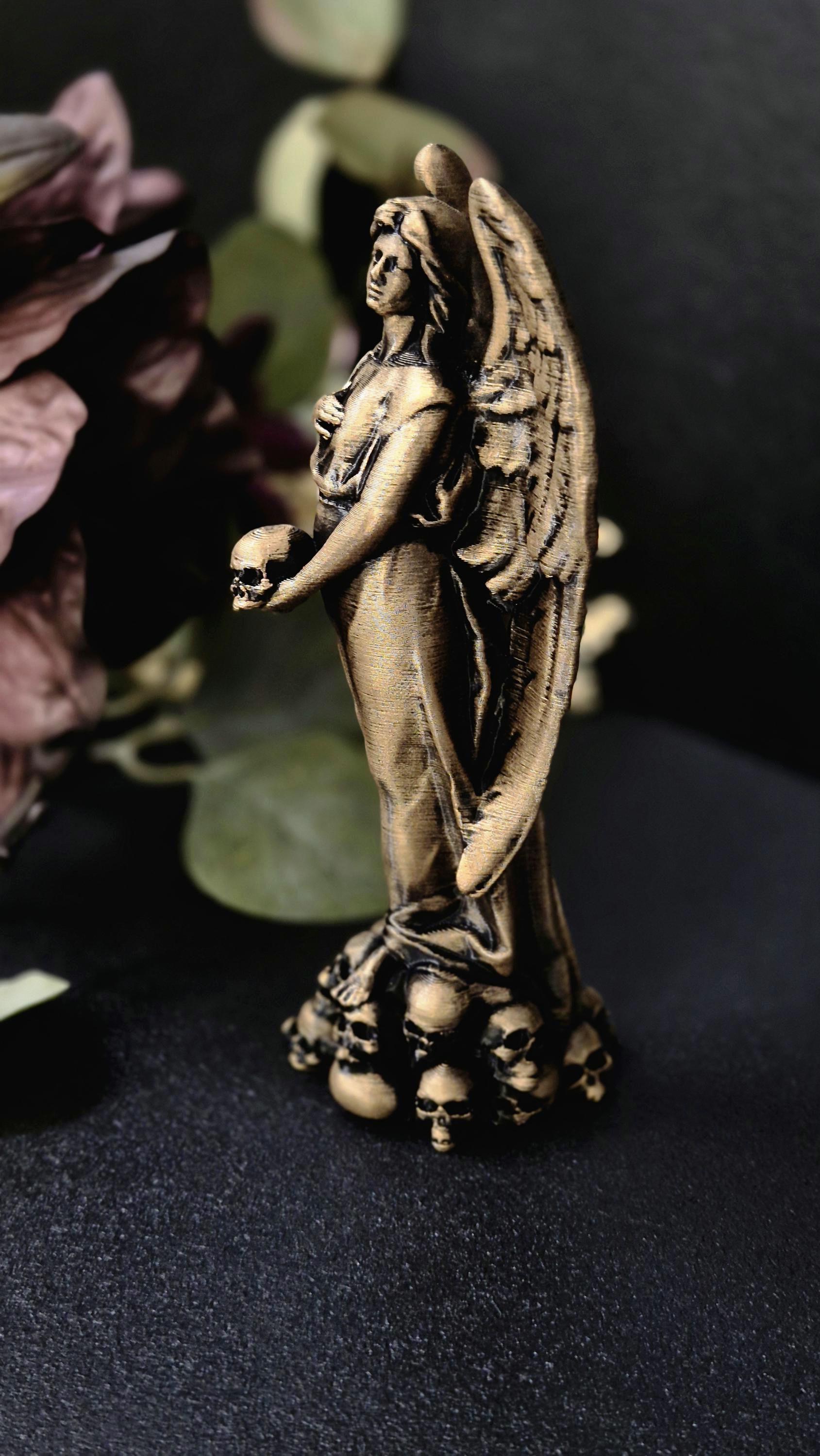 Statue "Angel of Death"