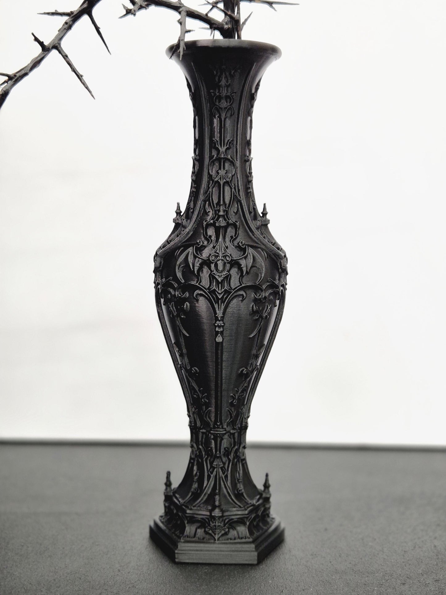 Gothic Vampire Vase – 3D Printed Victorian Vase for Dried Flowers, Gothic Home Decor, Dark Romantic Shelf Decor, Gothic Gift