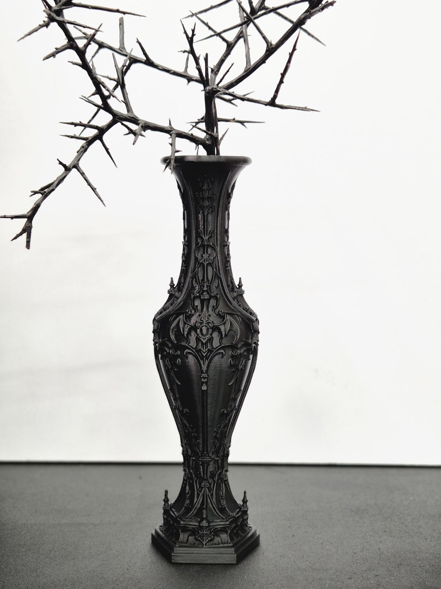 Gothic Vampire Vase – 3D Printed Victorian Vase for Dried Flowers, Gothic Home Decor, Dark Romantic Shelf Decor, Gothic Gift