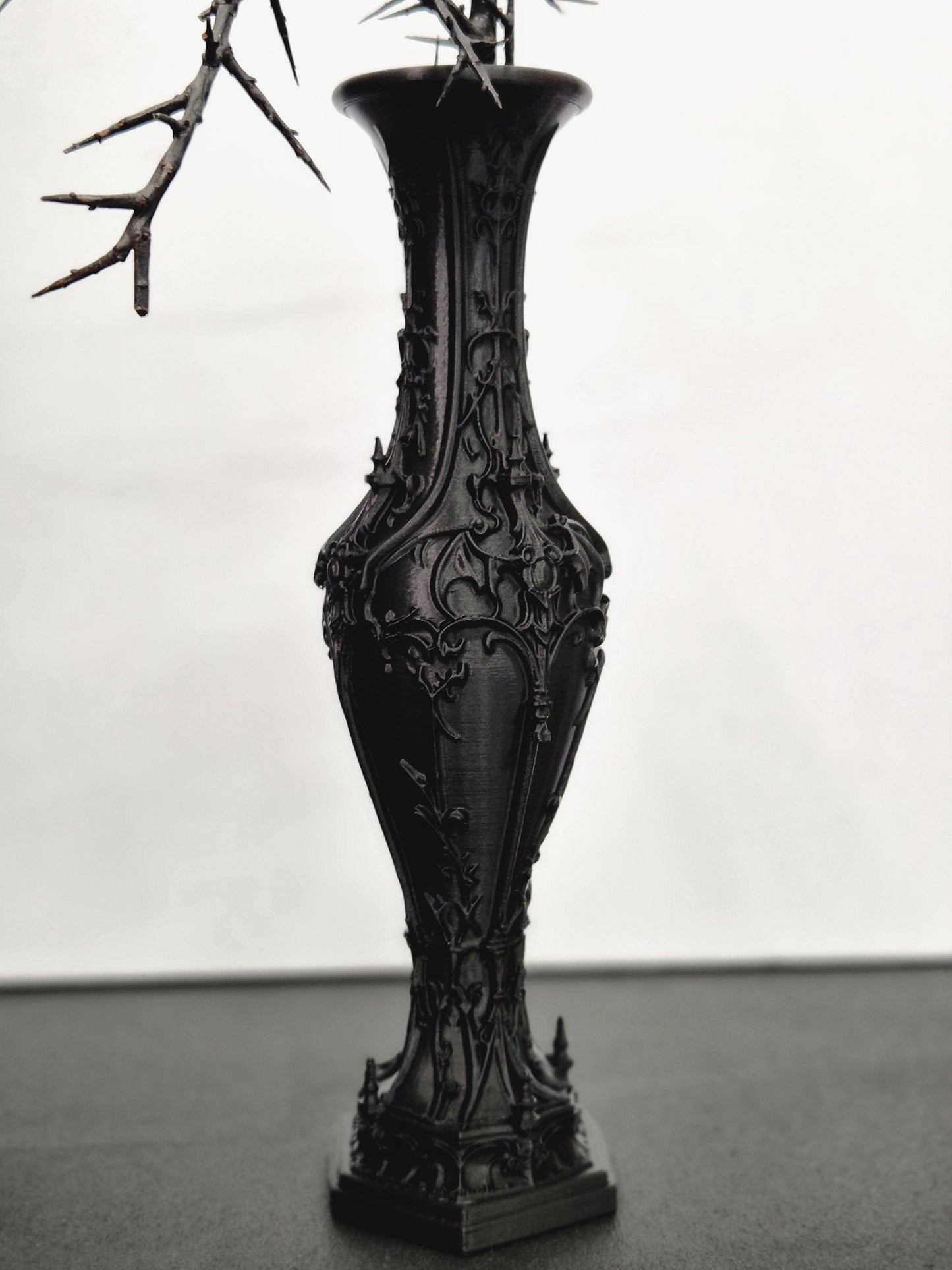 Gothic Vampire Vase – 3D Printed Victorian Vase for Dried Flowers, Gothic Home Decor, Dark Romantic Shelf Decor, Gothic Gift