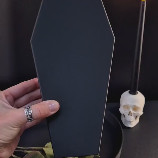 Coffin Vase for Dried Flowers – Gothic Black Vase, 3D Printed Witchy Home Decor, Halloween Centerpiece, Alternative Gothic Gift